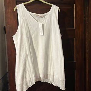 Women’s Pema gauze tunic tank.